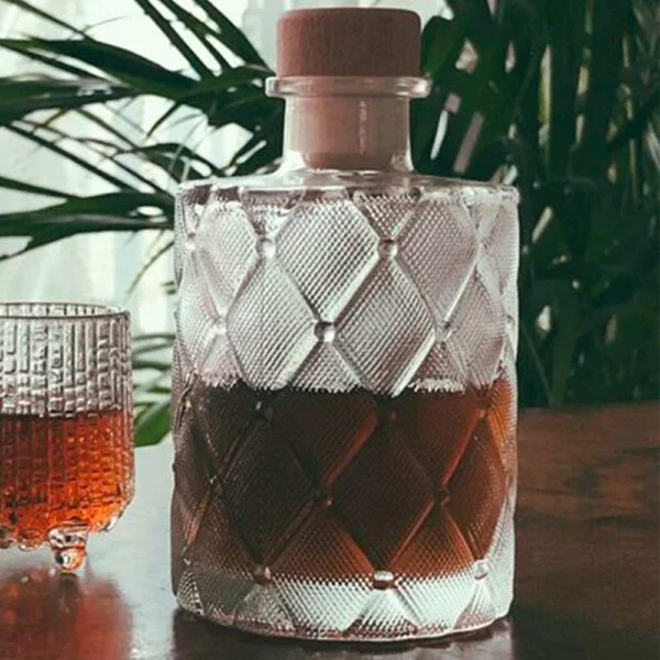 mini carafe à whisky en verre taillé