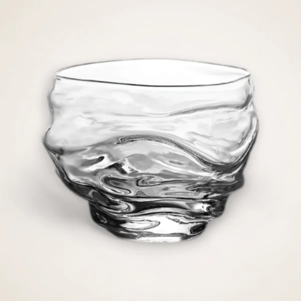 verre à whisky japonais en forme de tempête maritime