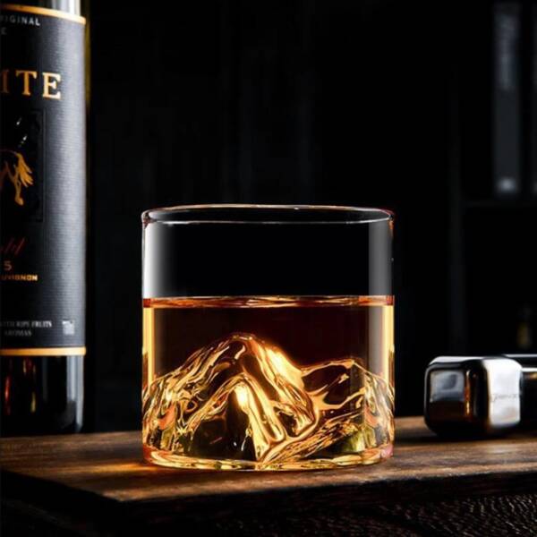 Verre Fuji Kumo parfait pour les amateurs de whisky