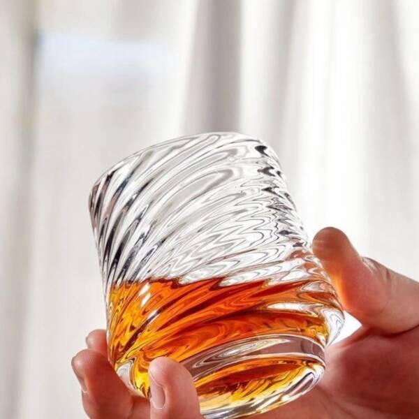 beau verre à whisky résistant et durable