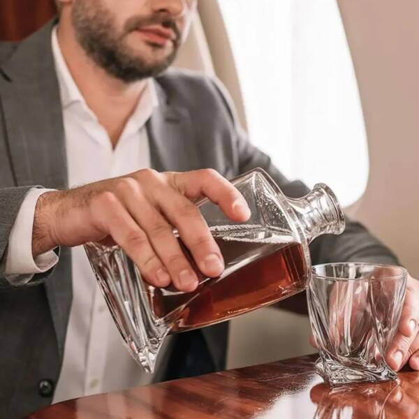 carafe whisky moderne pratique pour déguster un whisky