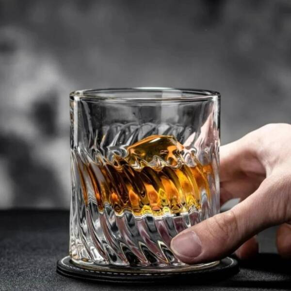 verre à whisky gravé facile à utiliser