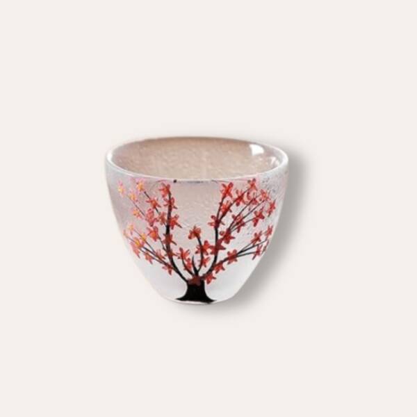 verre japonais sakura avec un joli design