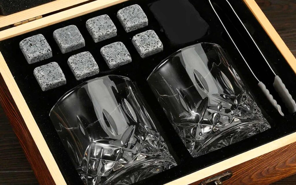 coffret avec pierres a whisky