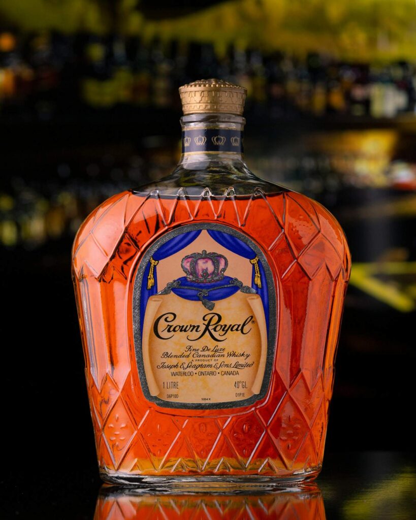 bouteille de whisky Crown Royal
